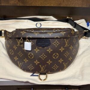 Louis Vuitton OG Bumbag Limited World Tour Edition
